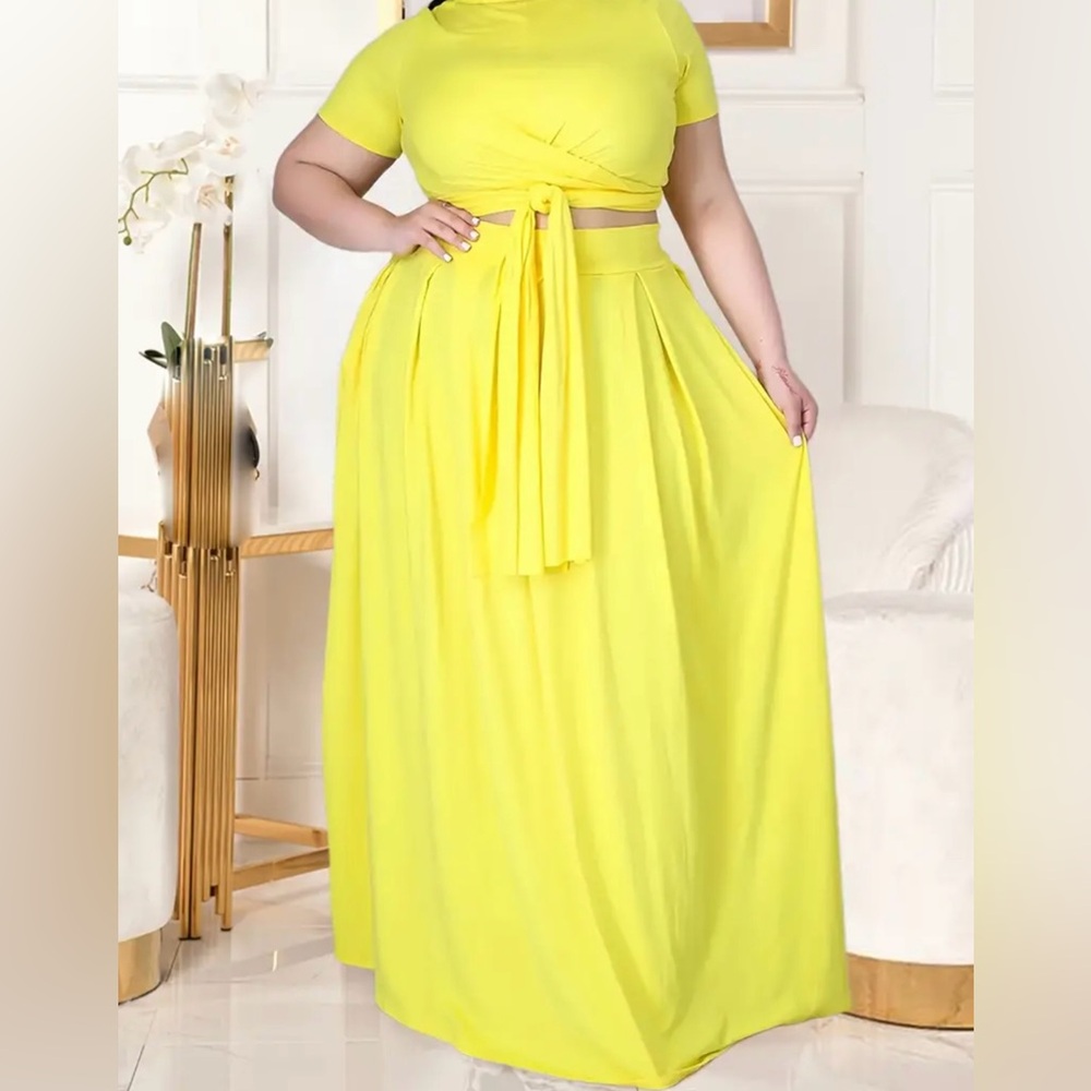 Plus Size Women's Plus Plain Short Sleeve Crop Top Side Knot & Maxi Skirt - Picture 10 of 13